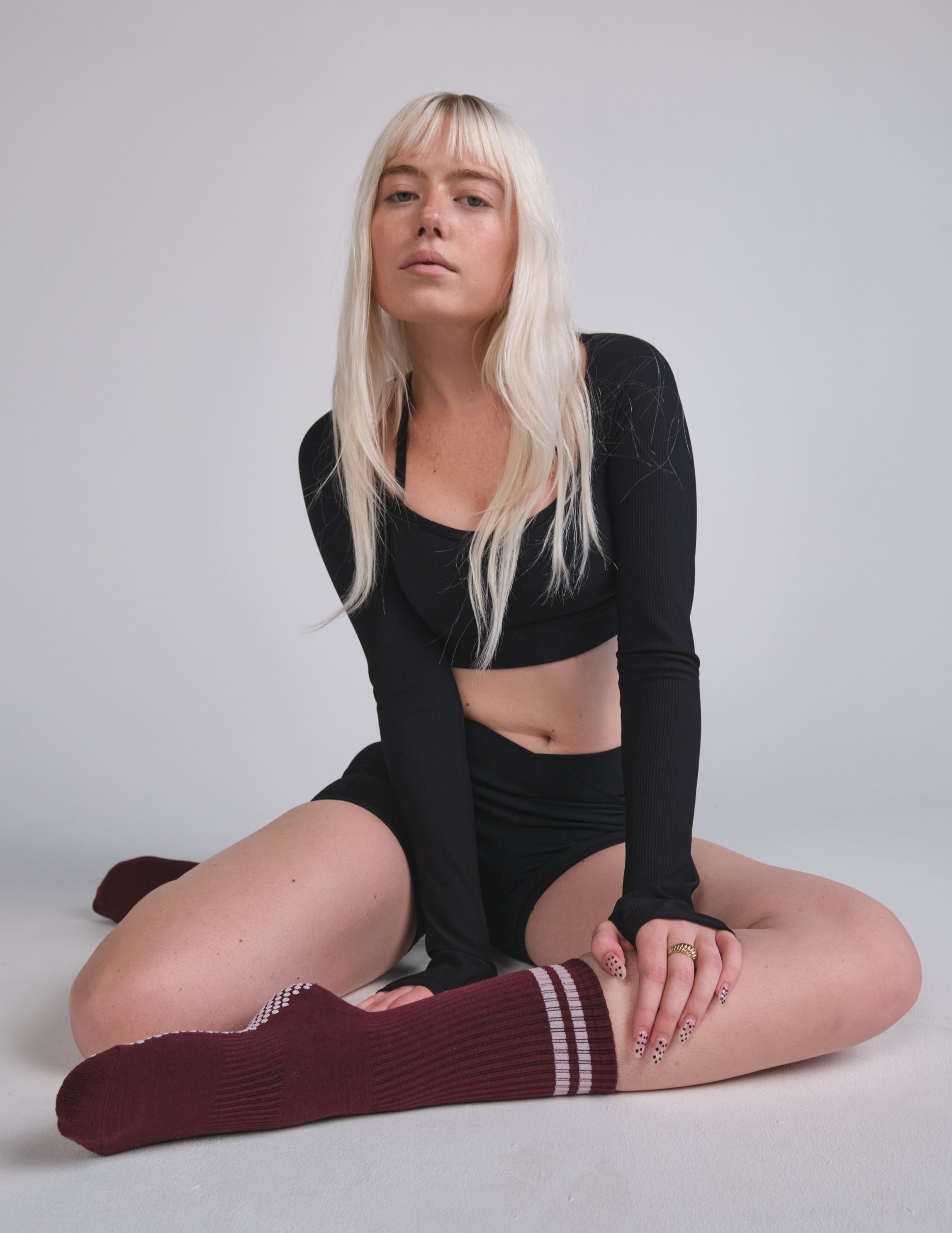 #color_Crimson Court