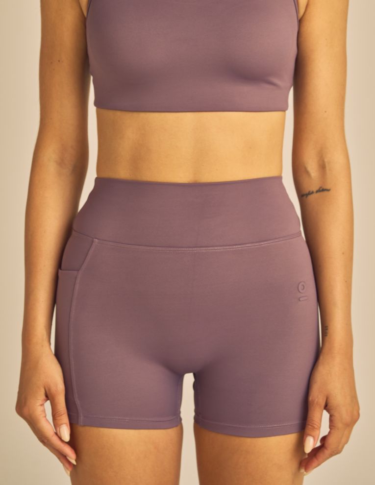 #color_plum