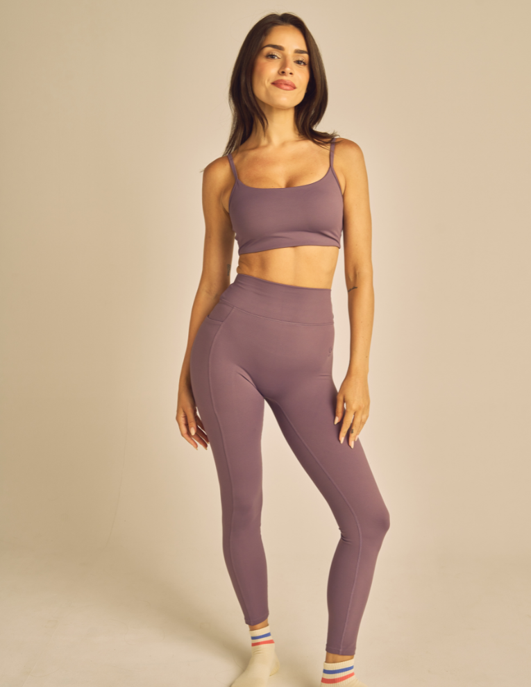 #color_Plum