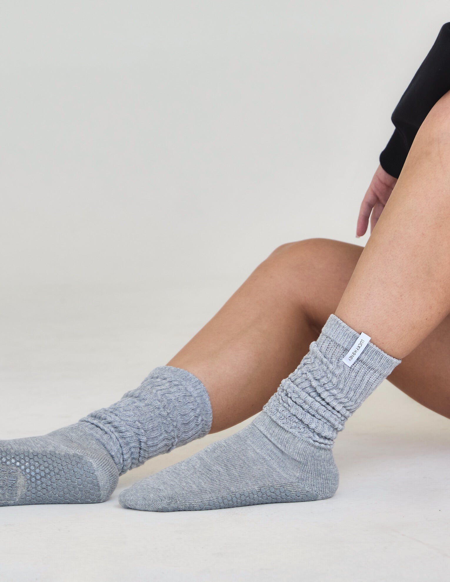 The Scrunchie Grip Sock Grey